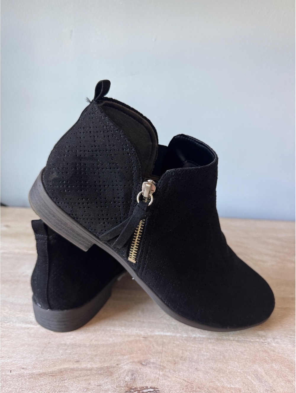Dr. Scholl's Black Suede Ankle Boots with Side Zipper